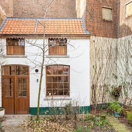 Villa Carriage House In Quiet Ecological Garden Amberes Exterior foto